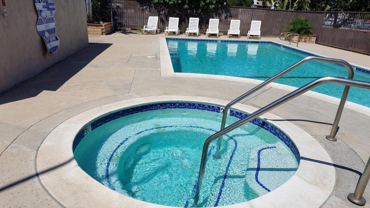 נורקו Regency Inn מראה חיצוני תמונה