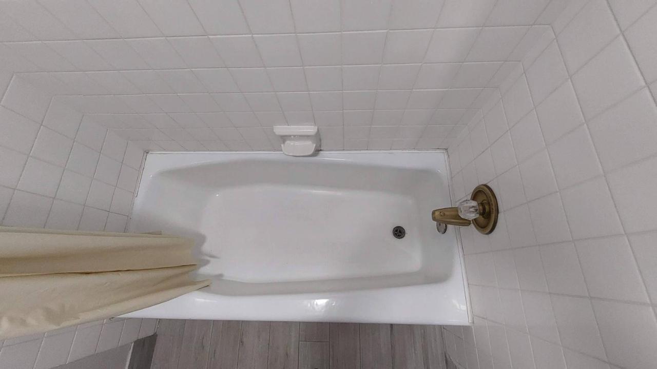 נורקו Regency Inn מראה חיצוני תמונה