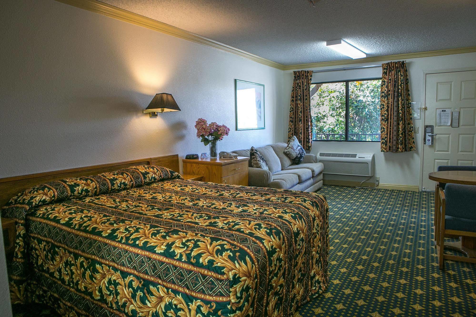 נורקו Regency Inn מראה חיצוני תמונה