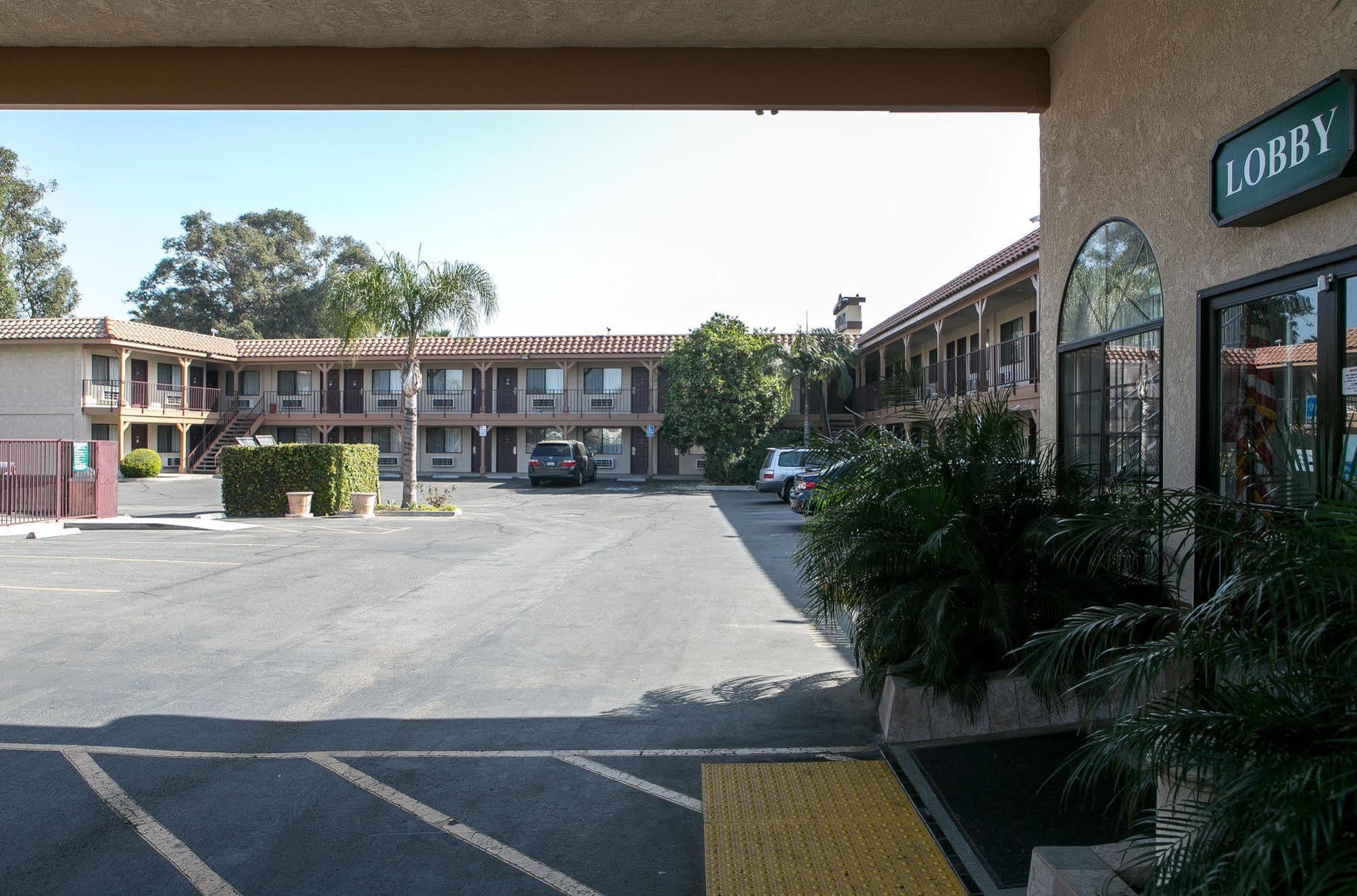 נורקו Regency Inn מראה חיצוני תמונה